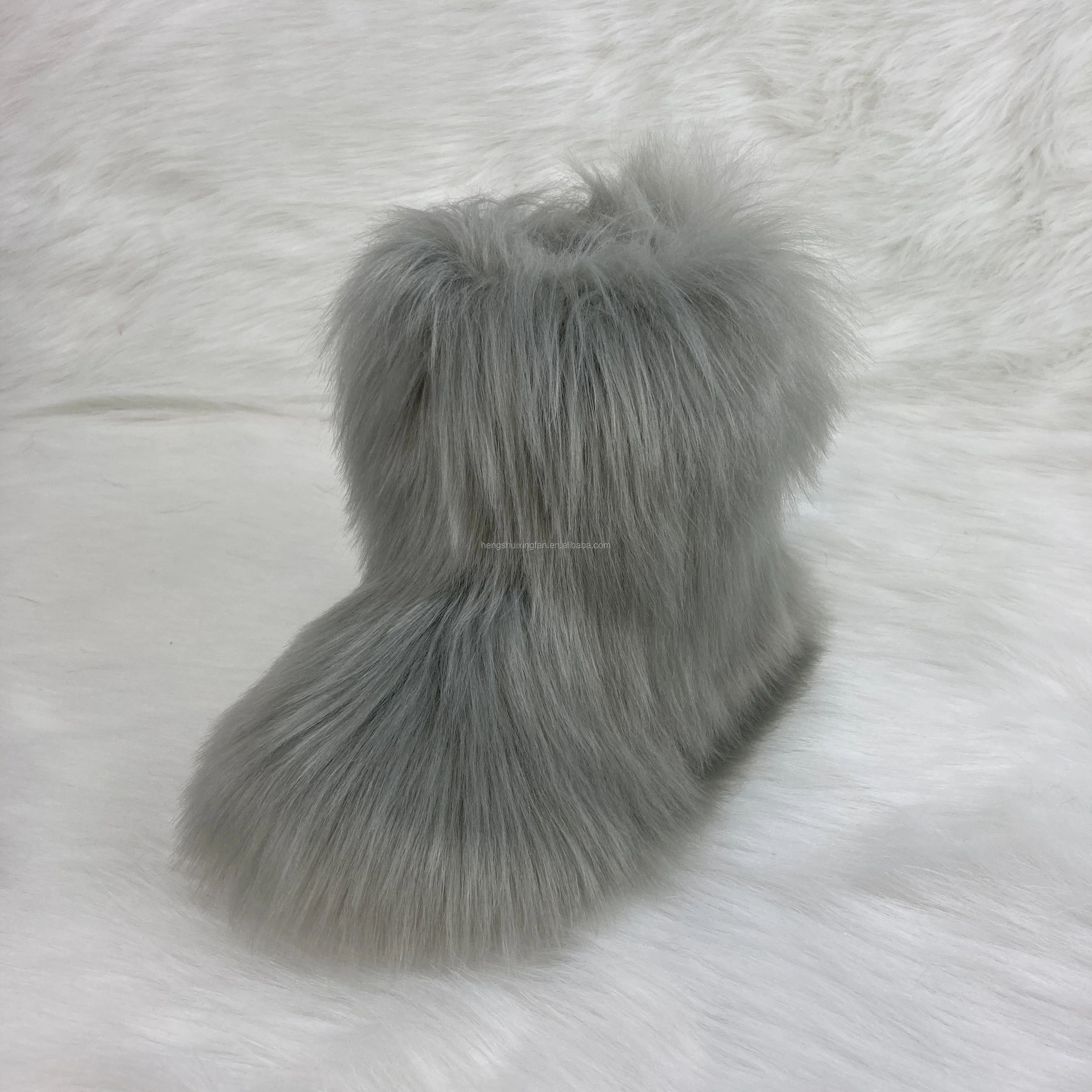 2020 China cheap price hot sale fashion short warm  snow boots cute little girls faux fur boots