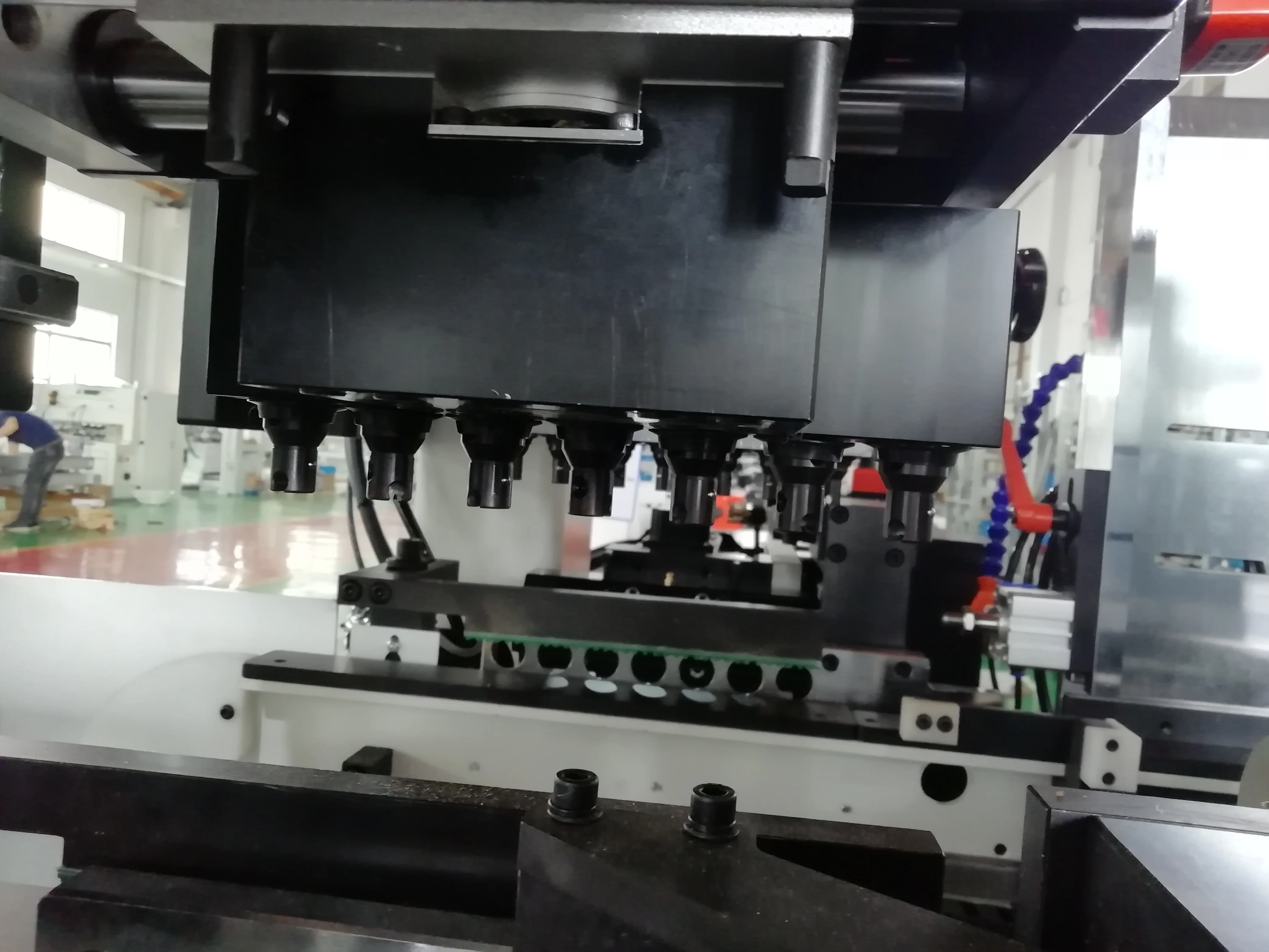 automatic feeding and return CNC wood boring machine
