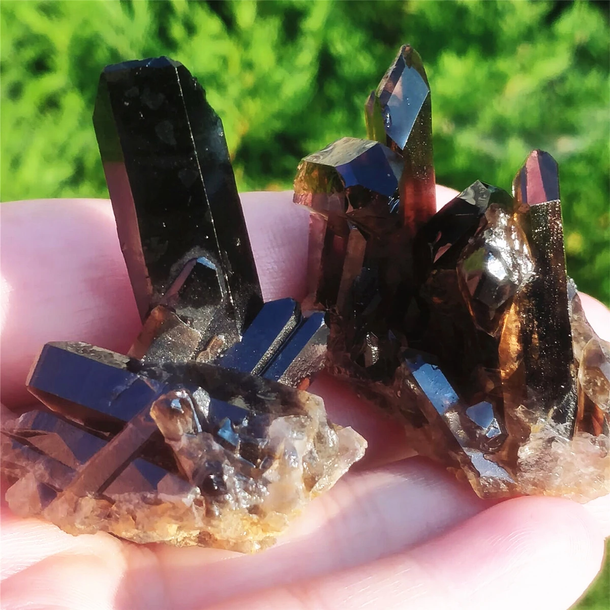 wholesale natural rock quartz stone black crystal clusters quartz for sale