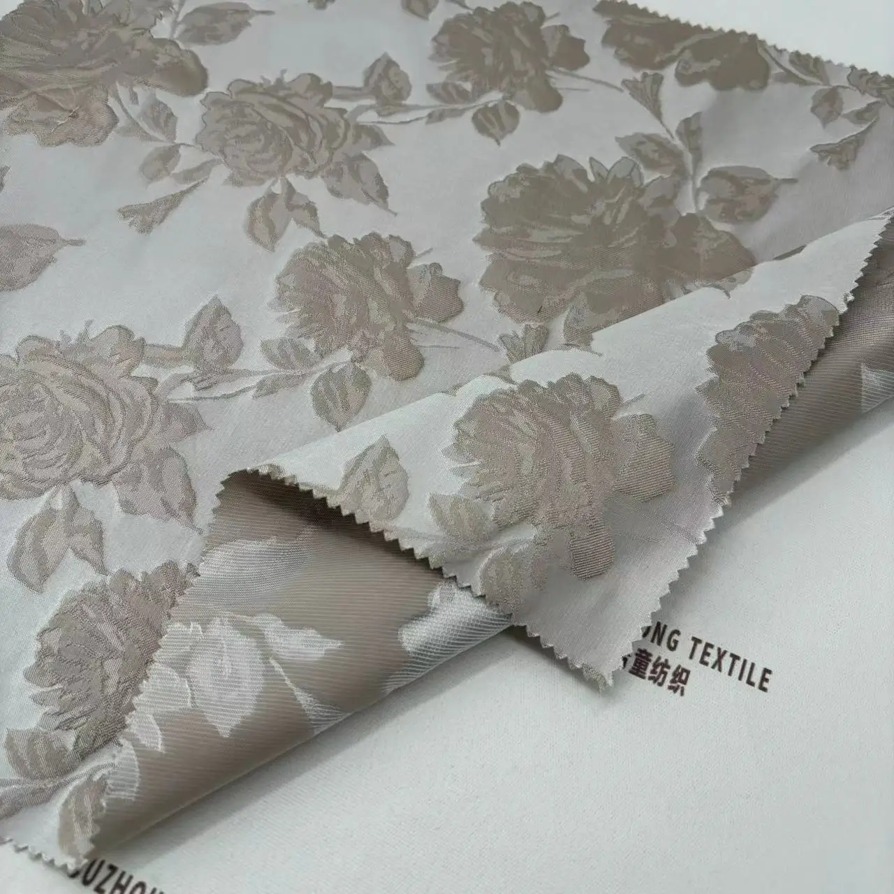 High Quality New Arrival Shiny Jacquard Big Roses Pattern 3D Flowers Brocade Fabric for women dress