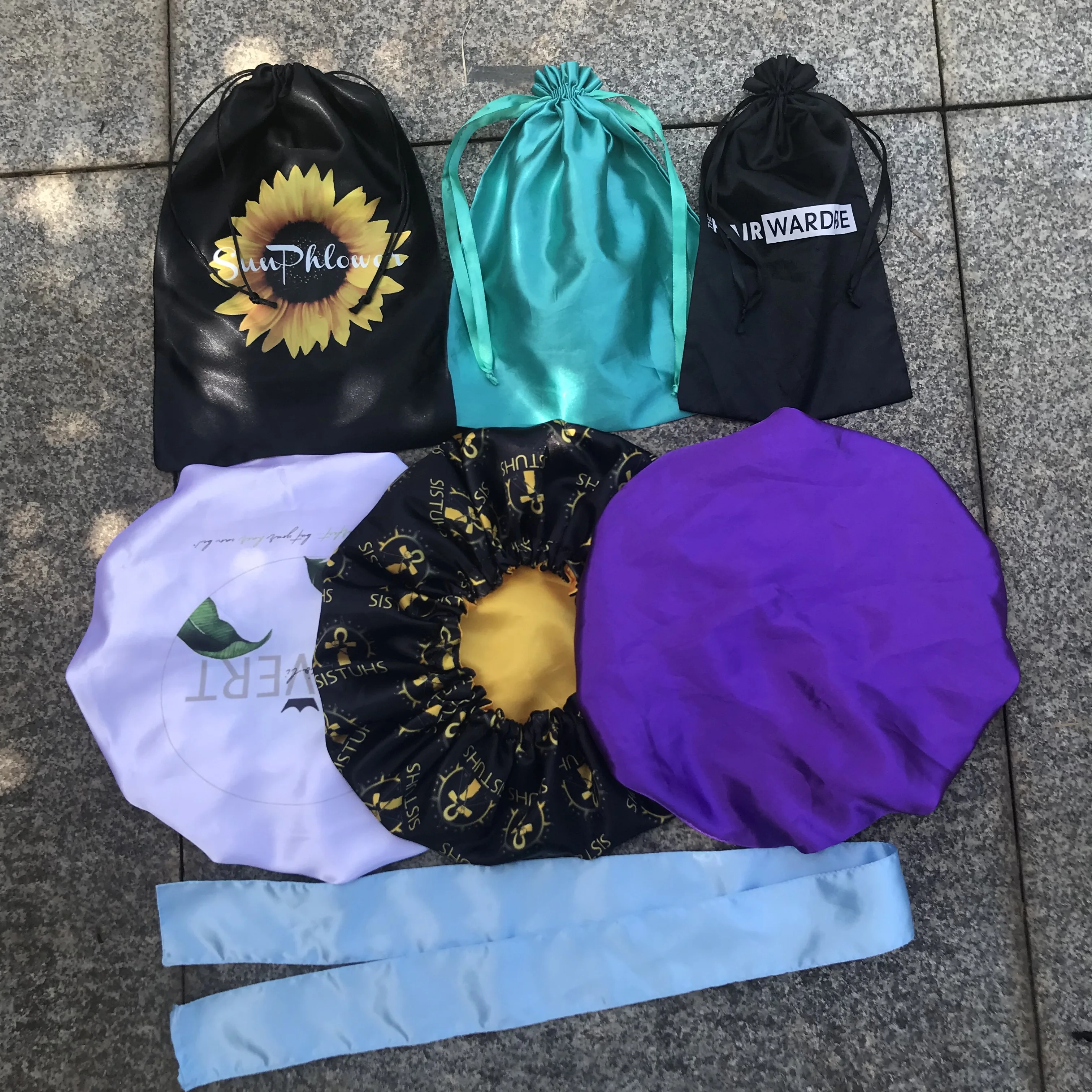 Оптовая продажа 100% полиэстер шелковые спальные сетки сатин для волос