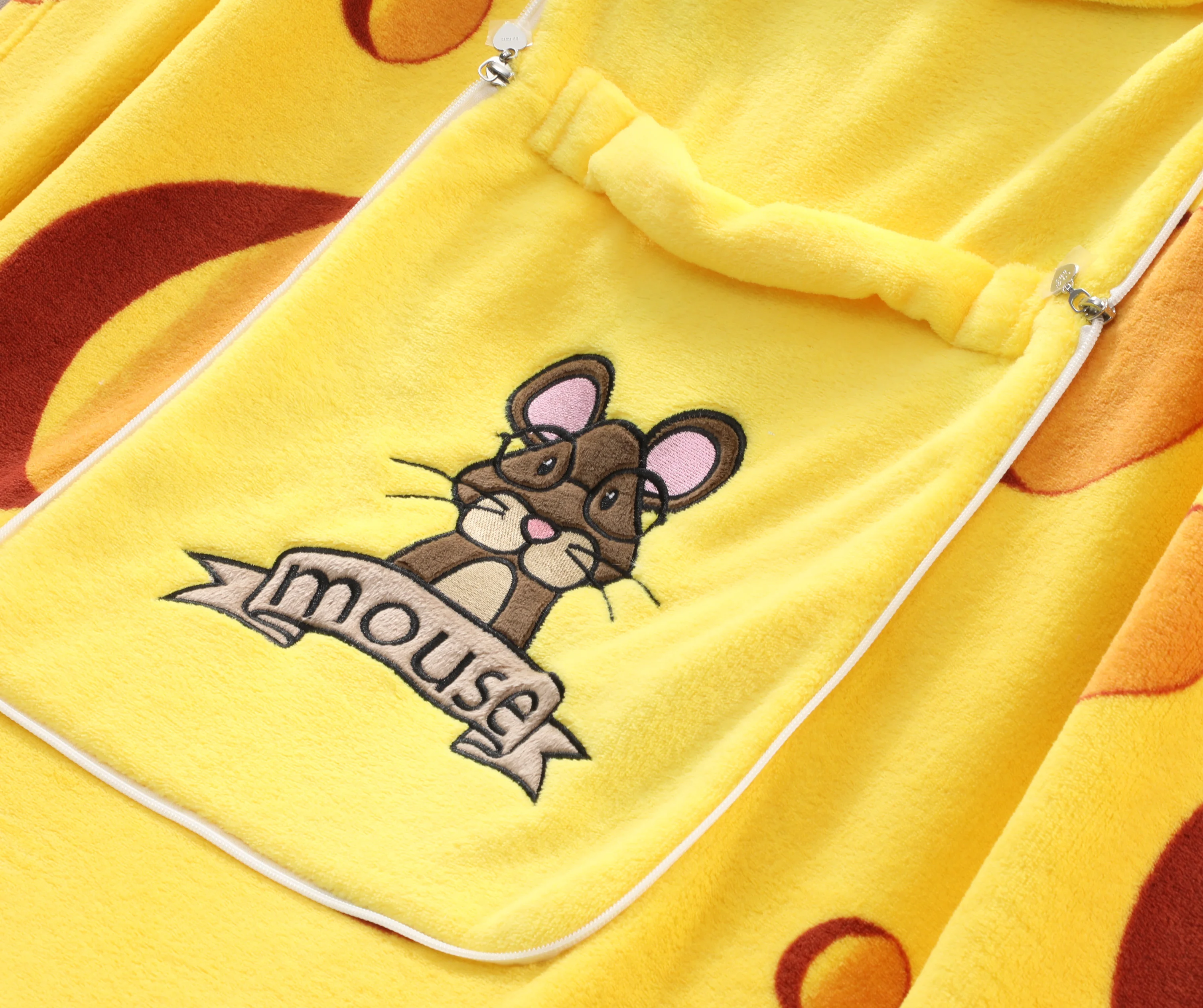Foldable Cartoon Animal Yellow  Mouse Design Plush Travel Pillow Blanket For Baby