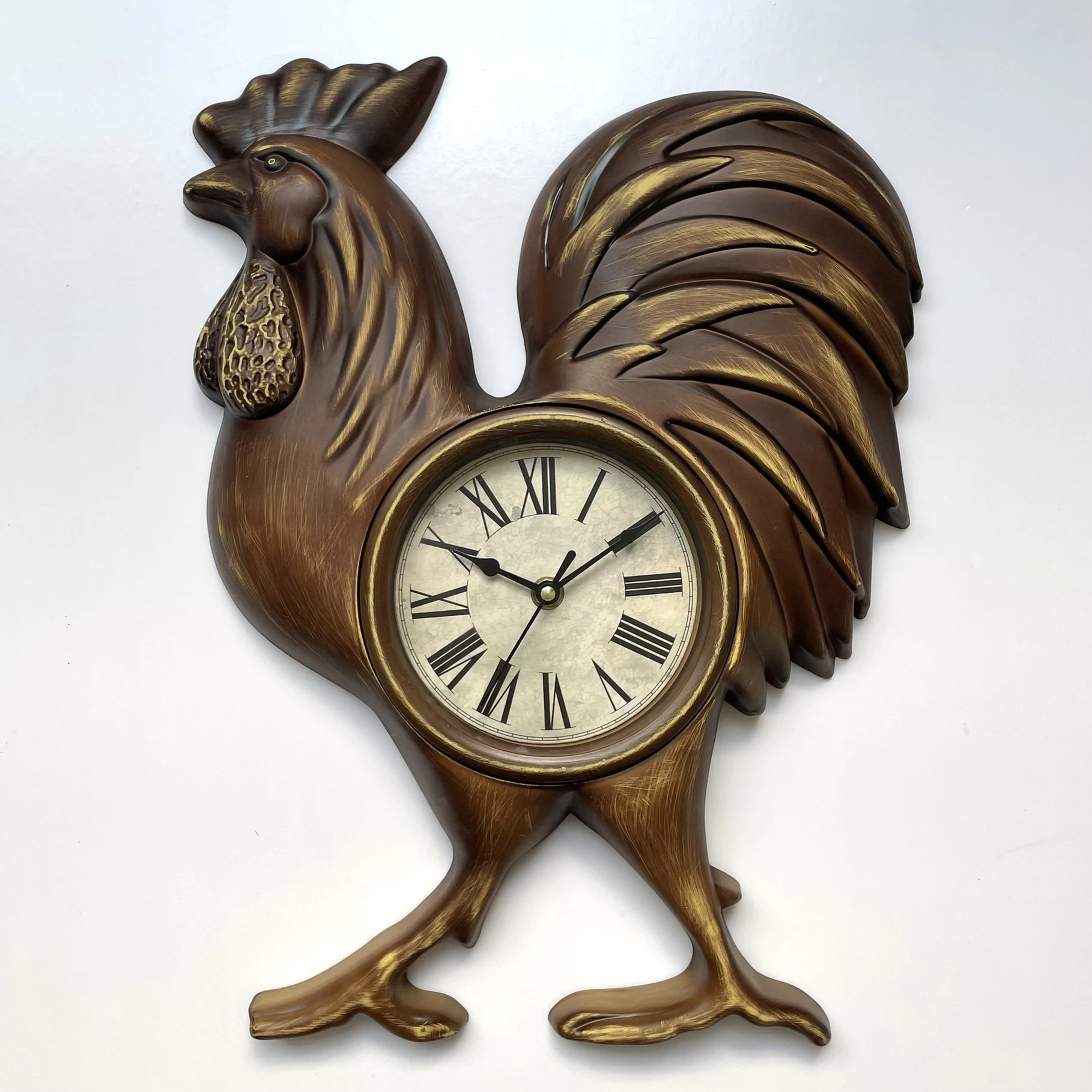 Unique special style cock shape round plastic quartz wall clock