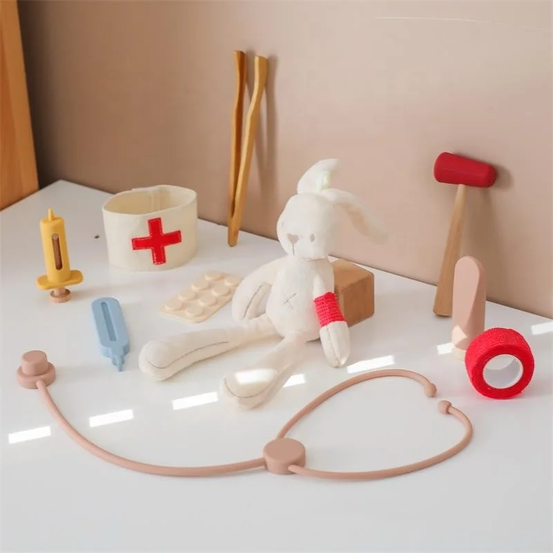 Wholesale Wooden Doctor Toy Set Simulation Medical Kit Toys Parent-child Game Role Pretend Play Toys for Kids Toddlers