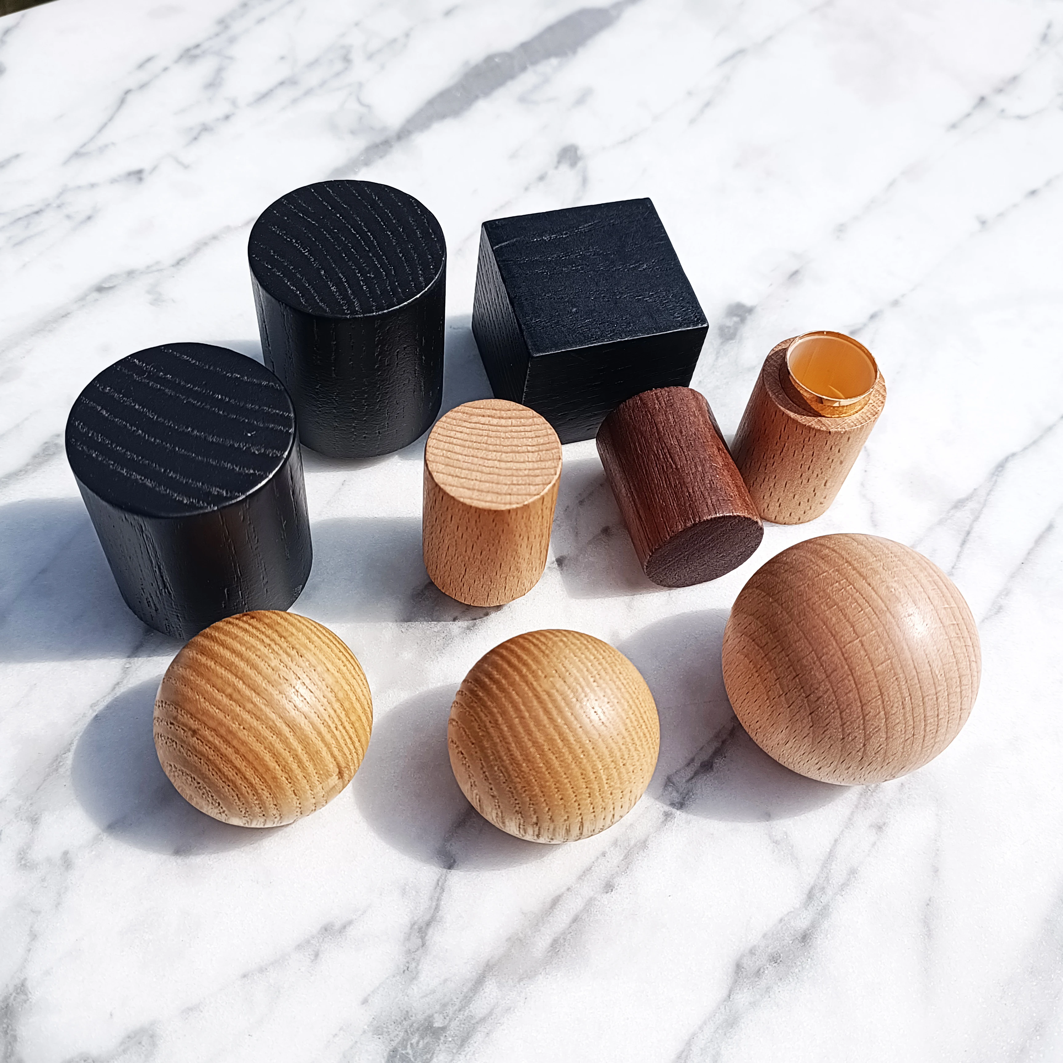Custom Luxury Fragrance Cap Wooden Perfume Cover Perfume Bottle Wood Lid  Custom Shape Wooden Perfume Cap