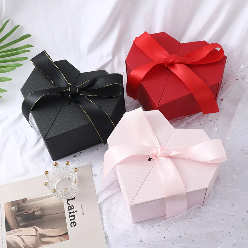 Bow ribbon heart shaped packing box Bow ribbon creative birthday gift box Can be used for candy gift packaging
