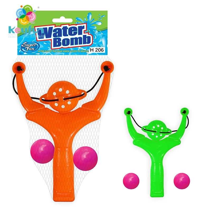 Factory direct sale outdoor hunting slingshot with water splash bomb ball plastic slingshot launcher shooting toys catapult