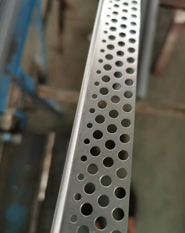 2.4m 2.55m 2.7m 3m length Galvanized Metal Drywall 45 Degree Metal Corner Bead