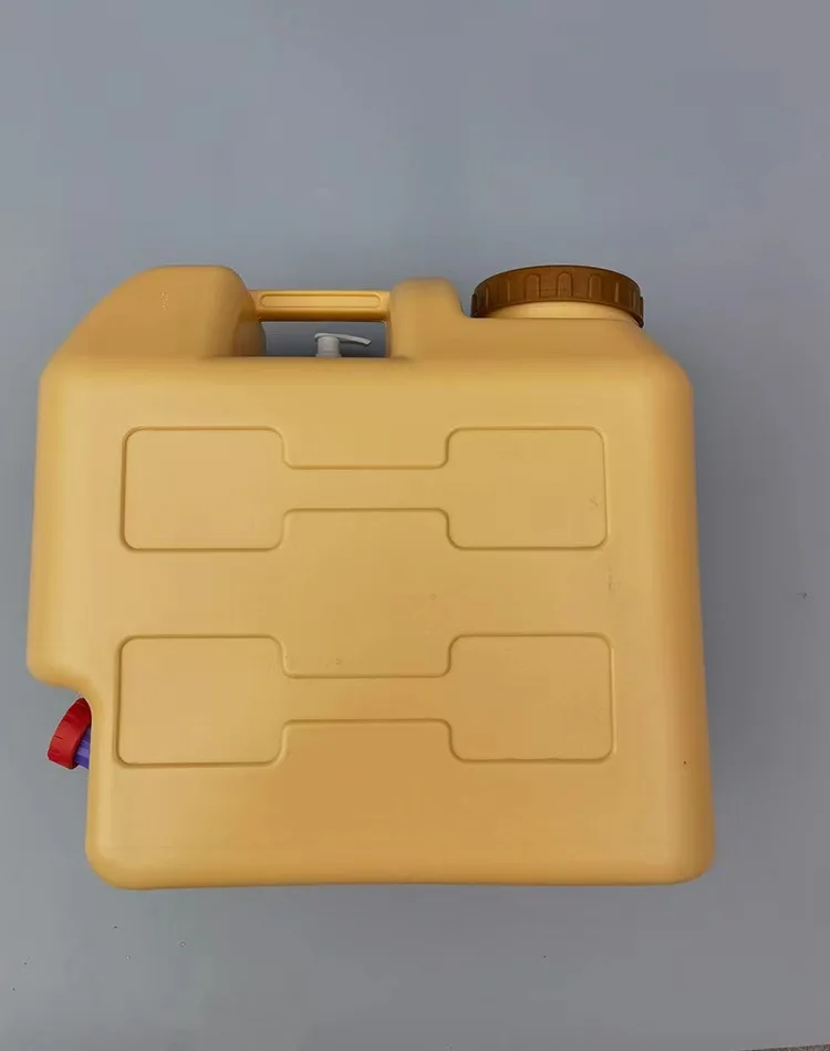 20L Portable Outdoor Bucket Travel Car Food Pure Drinking Bucket with Hand Sanitizer 500ml Plastic Bottle