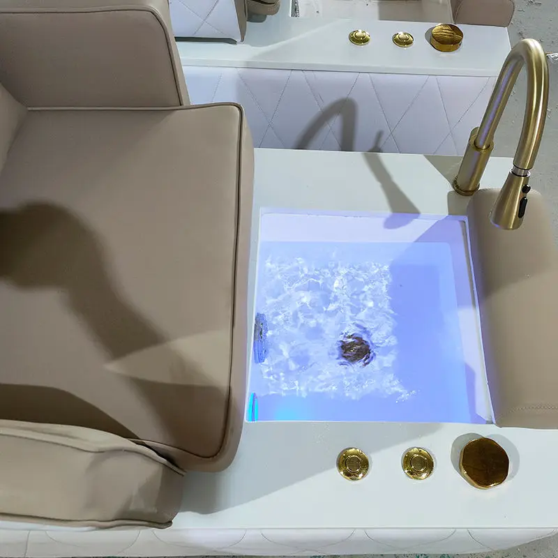 2023 Grey Luxury Comfortable Massage Pedicure Spa Chair With Foot Spa Bowl For Beauty Salon