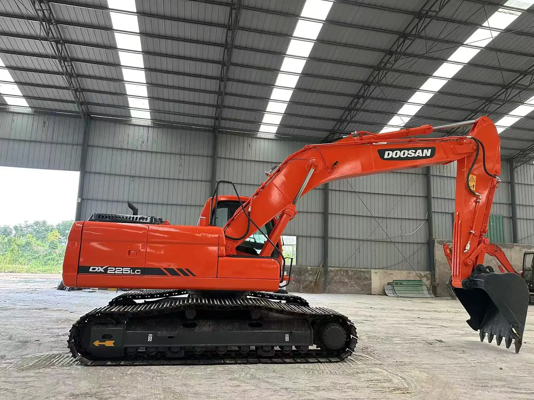 Экскаватор Doosan DX225 Подержанный DX55 DX75 DX140 DH150 DH220 DH300 DX300 для продажи по низкой цене