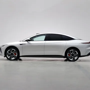 ZHIJI L7 pure electrical car  with left hand drive and endurance mileage of 615 km