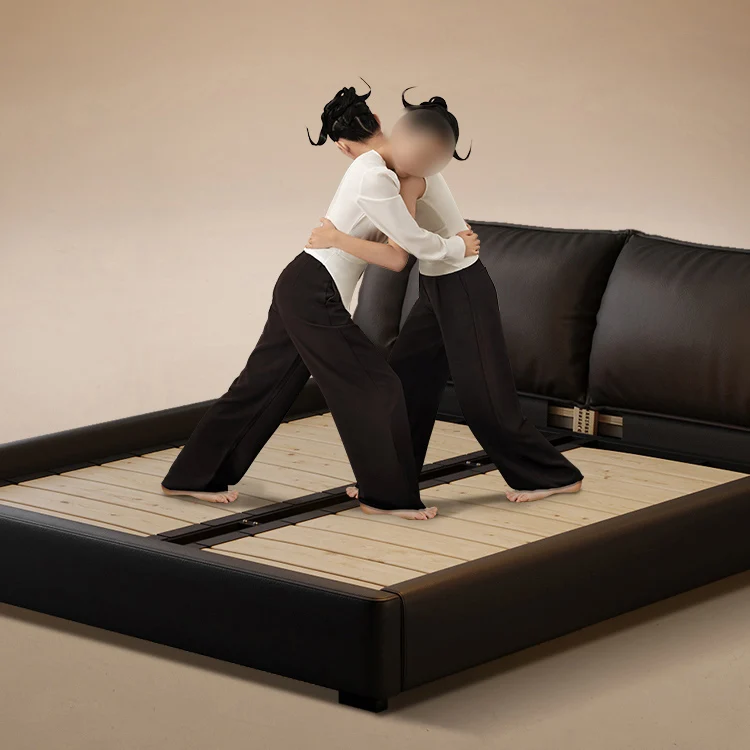 Modern simple imported cowhide high-end atmosphere 1.5 meters bed light luxury wedding bed Italian master bedroom soft bed