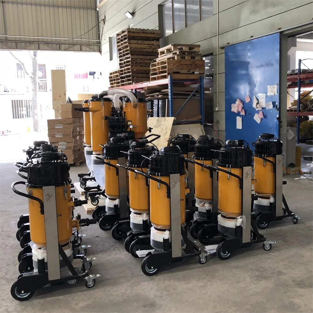 Промышленный пылесос 3HP V2 с пылесборником и маленьким