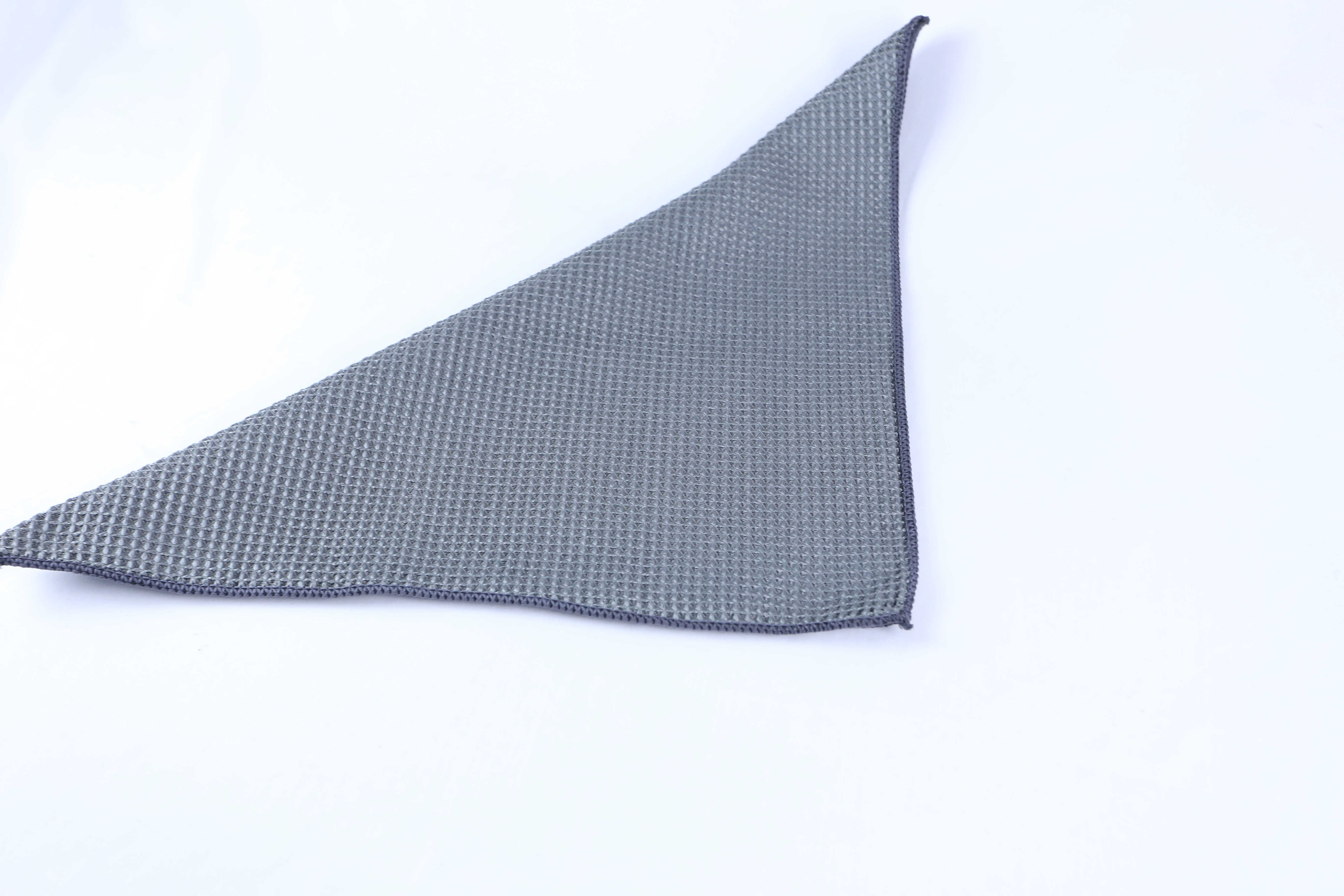 Dual-Side Fine Grade Car Washing Grey Small Towel With Waffle Weave Face Easy To Clean