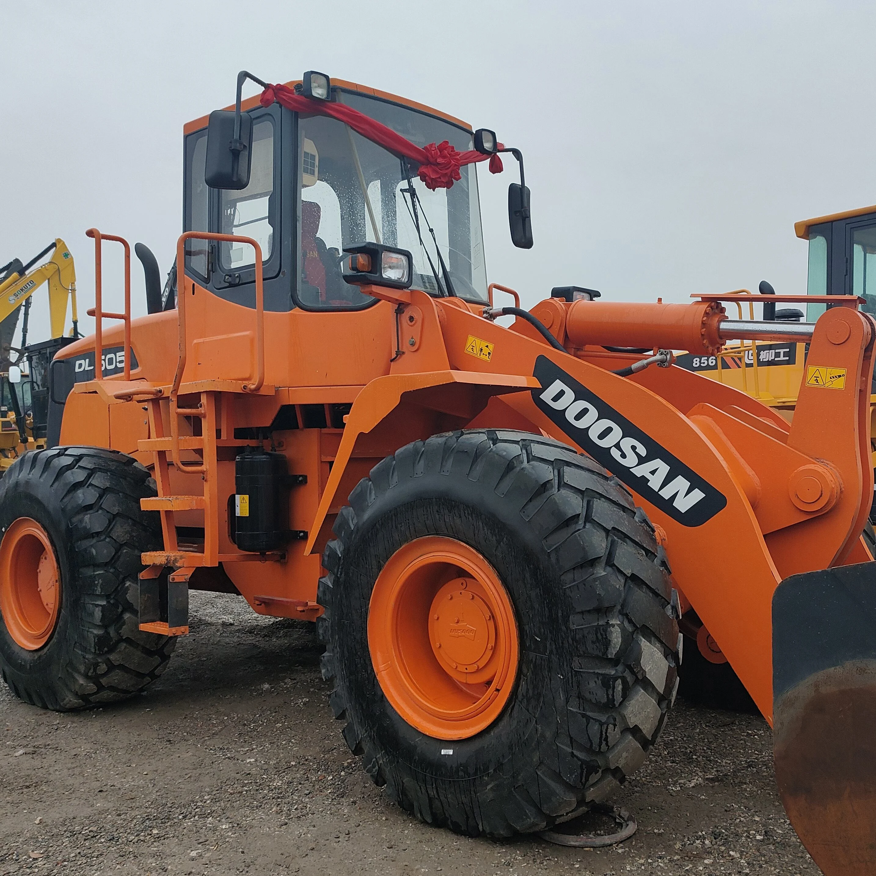 Южная Корея Doosan строительная техника Стабильная производительность б/у 505L колесный погрузчик в продаже