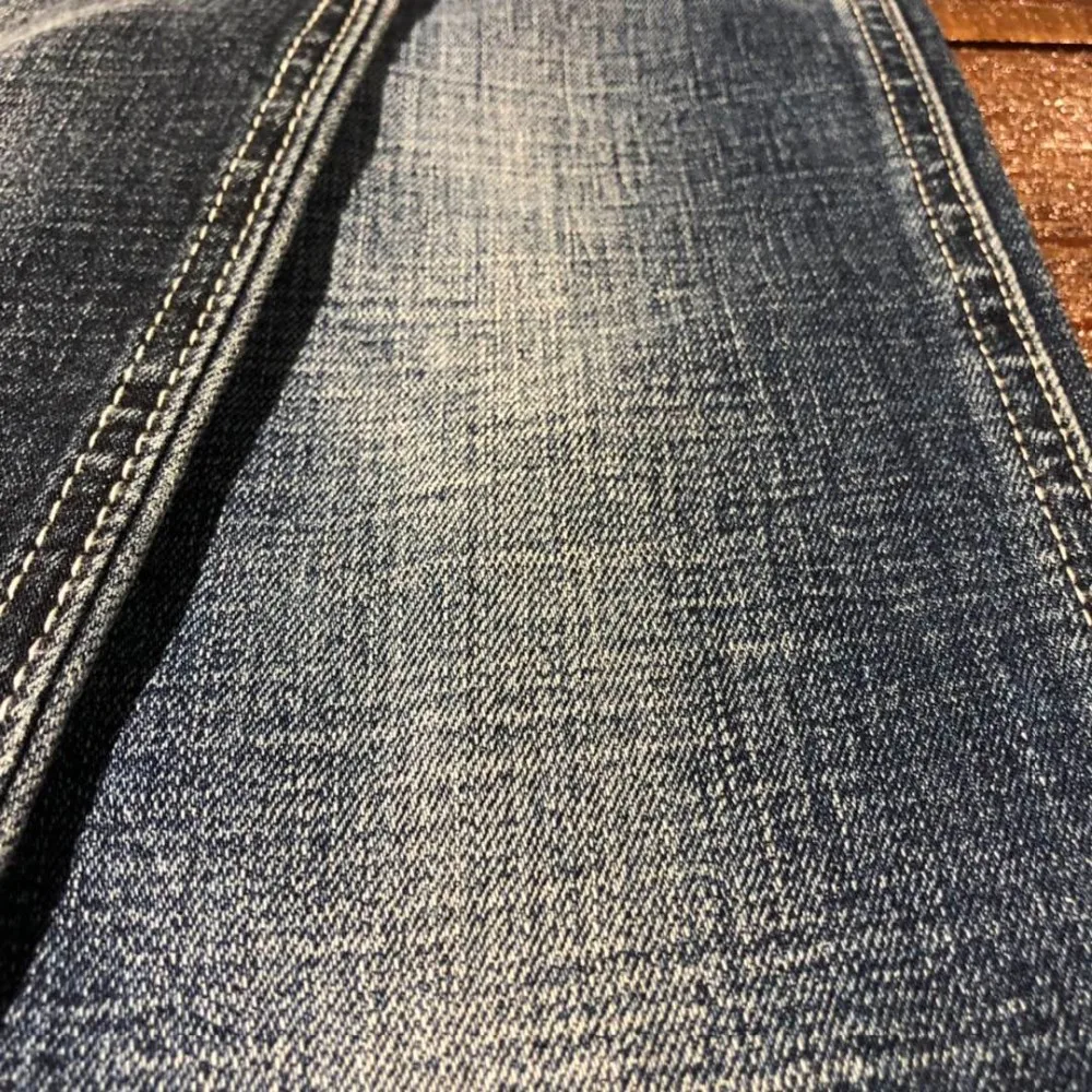 7 dips indigo shape with grey crosshatch slub vintage denim fabric 2% elastane medium weight egypt market