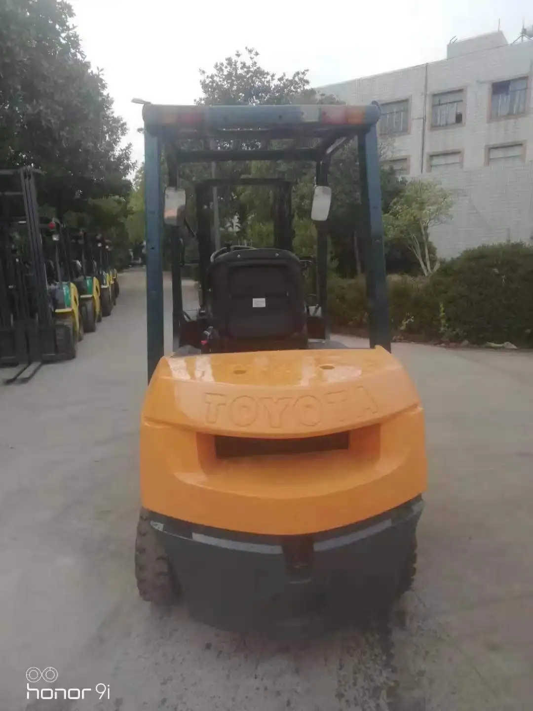 used japan brand toyota forklift 7fd25 8fd25 for sale in shanghai