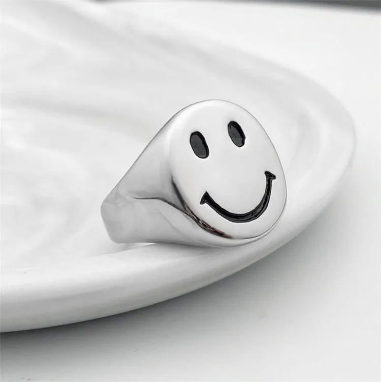  Streetwear Stainless Steel Smiley Face Ring Chunky Gold Silver