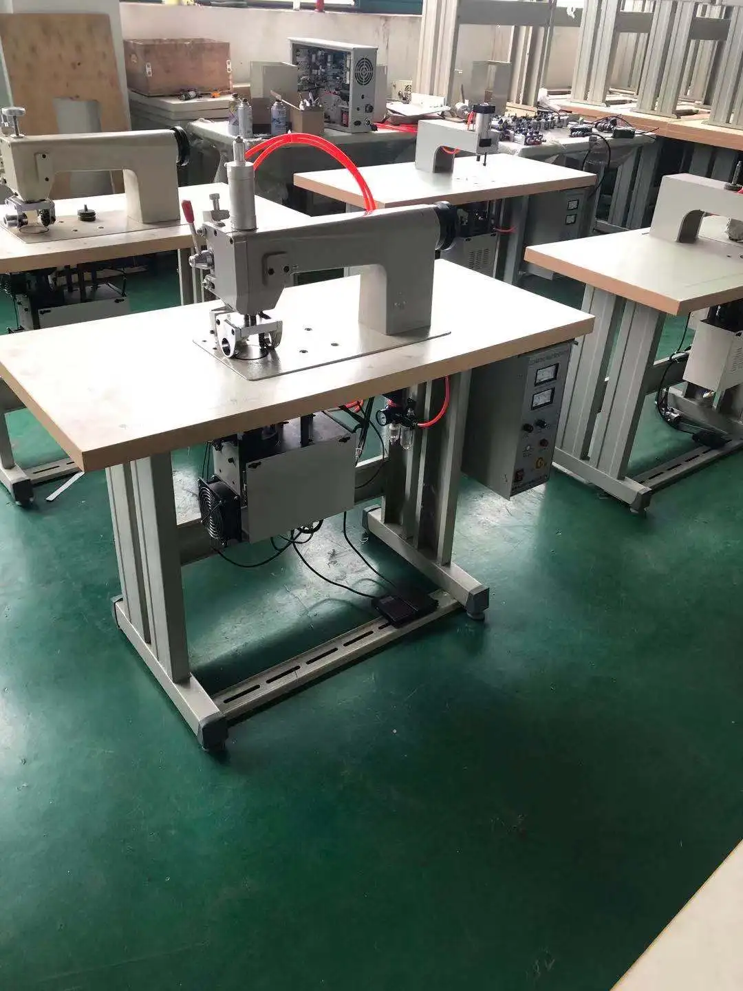 Ультразвуковая машина для запечатывания пакетов с активированным углем