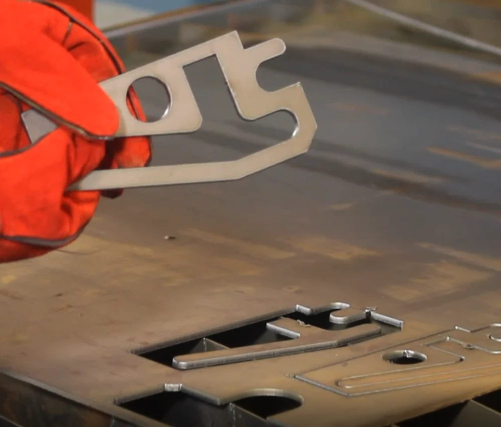 
2 Year Warranty 2018 Promotion Table Type CNC Plasma Cutting Machine 