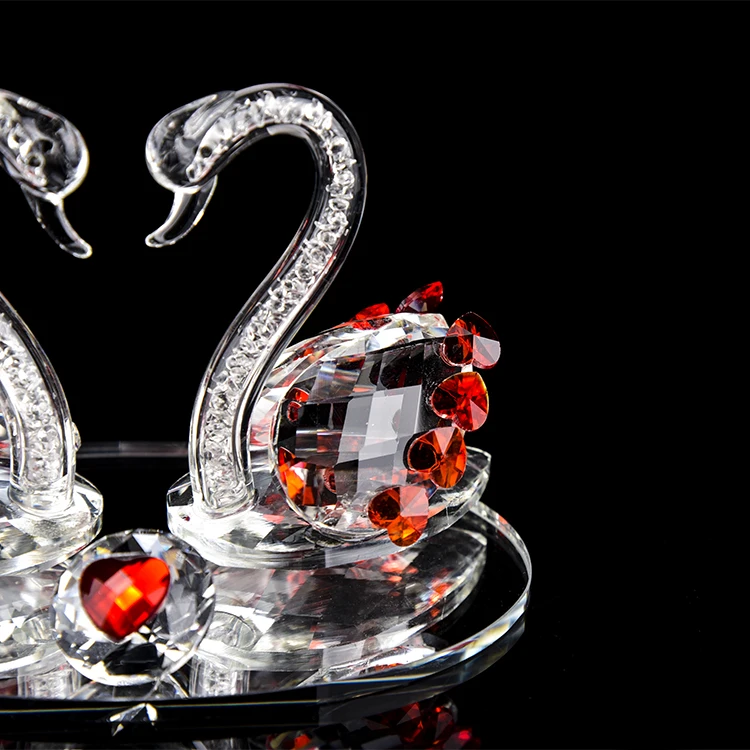 Fashionable Glass Crystal Swan Couple Figurines Custom Crystal Swan For Wedding Souvenirs