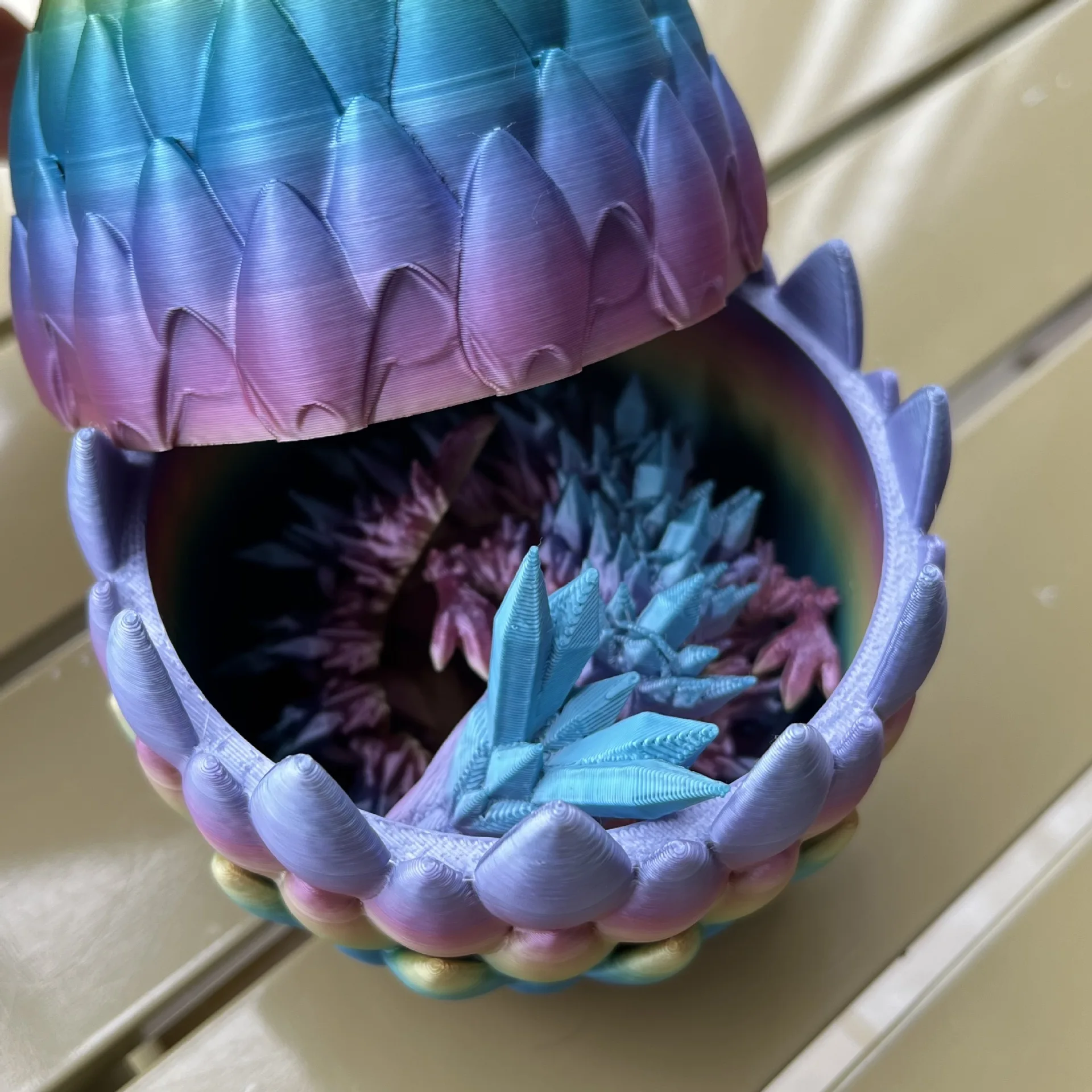 2024 Hot Selling Wholesale 3D Printed Dragon Eggs with Dragon Inside Crystal Movable Articulated FDM Printing Dragon Egg Toy