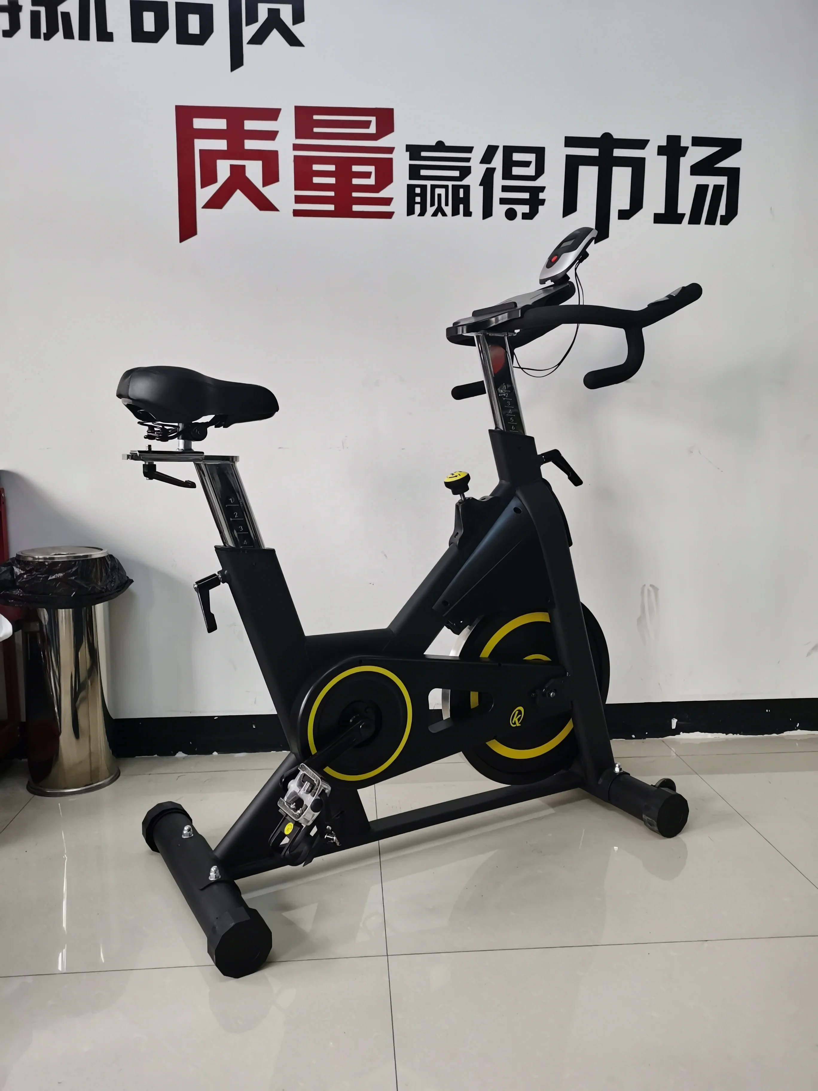 15kg Flywheel LCR Screen Commercial Body Fitness Gym Sports Exercise  Commercial  Spinning Bikes