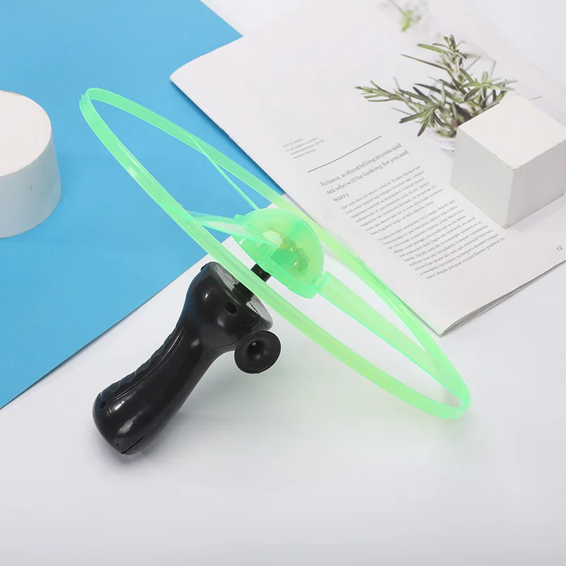 Wholesale Outdoor Children Plastic Pull String Stay Wire Led Flashing Light Up Flying Saucer Disc Toy