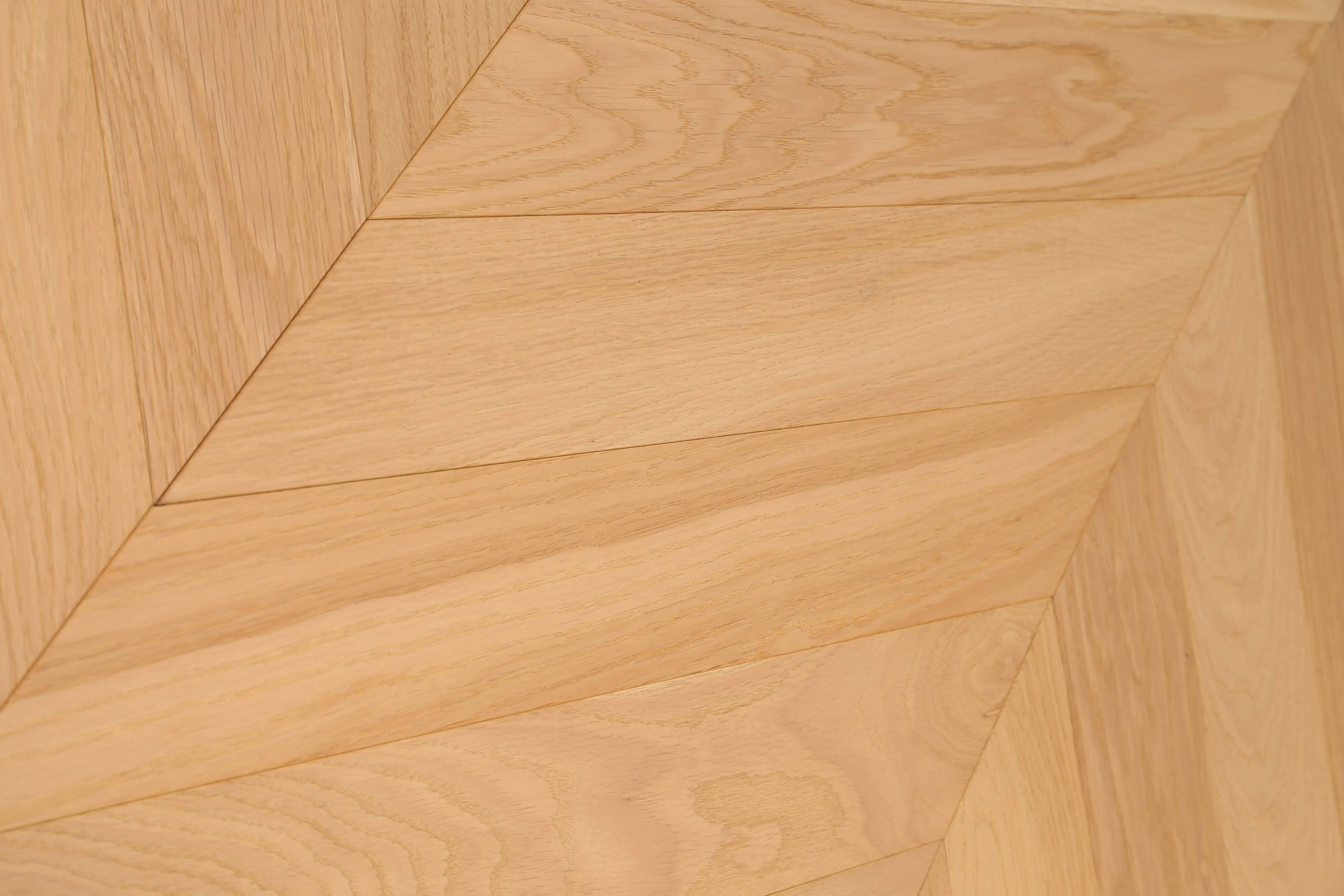[ Name: Champagne ] Chevron white oak 3-layer engineered wood flooring