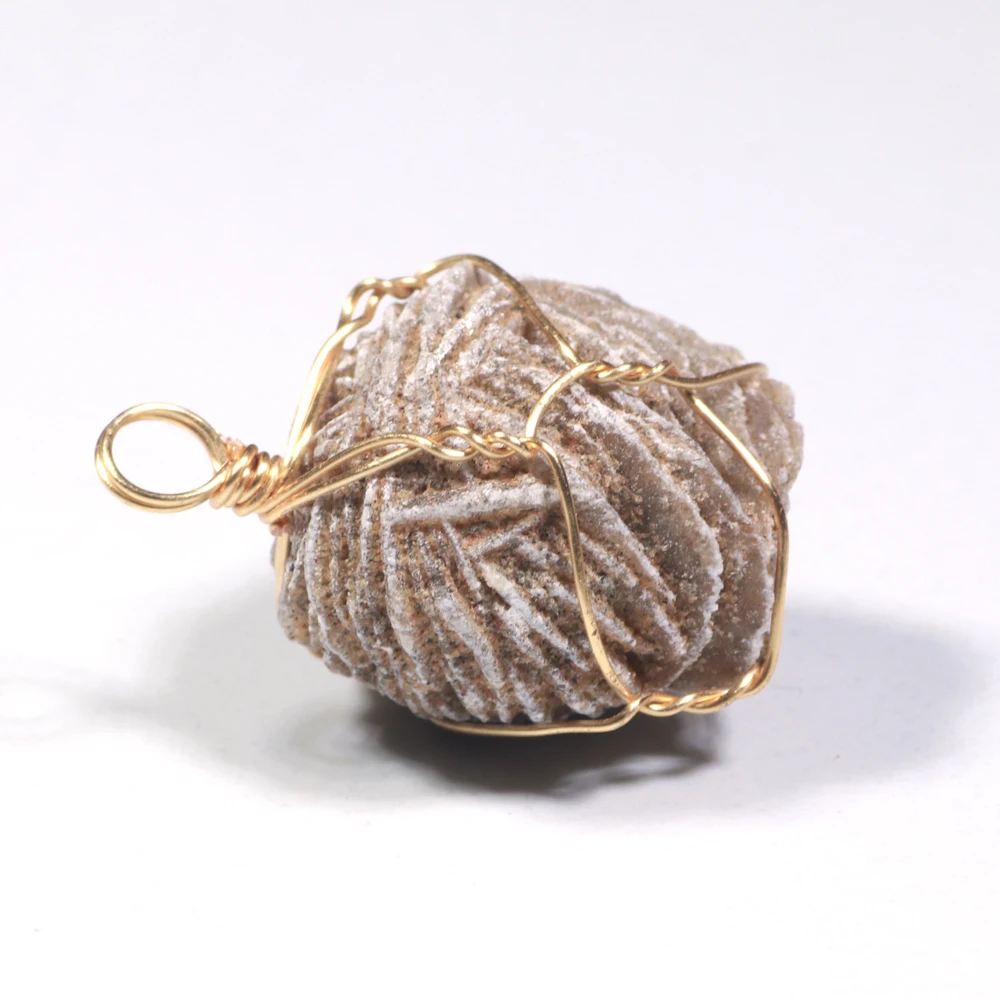 Wholesale Gold Wire Wrapped Crystal Healing Aventurine Clear Quartz Jade Labradorite Tumbled Stone Pendant