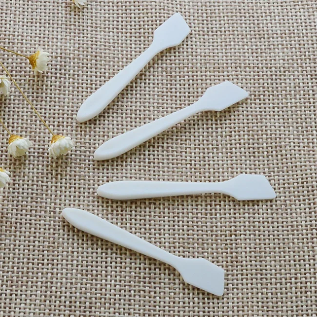 5cm small plastic cosmetic spatula, 50mm mini white spatula
