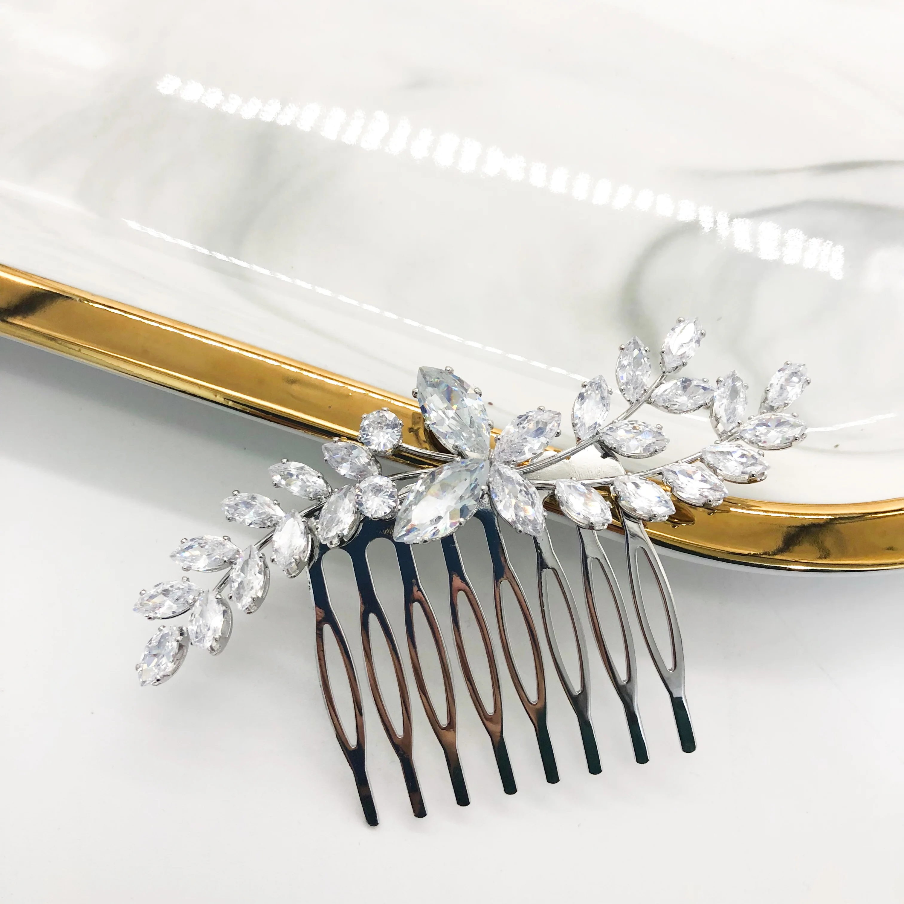 GS0082 New Design leaf shape big  zircon wedding hair accessories hair comb