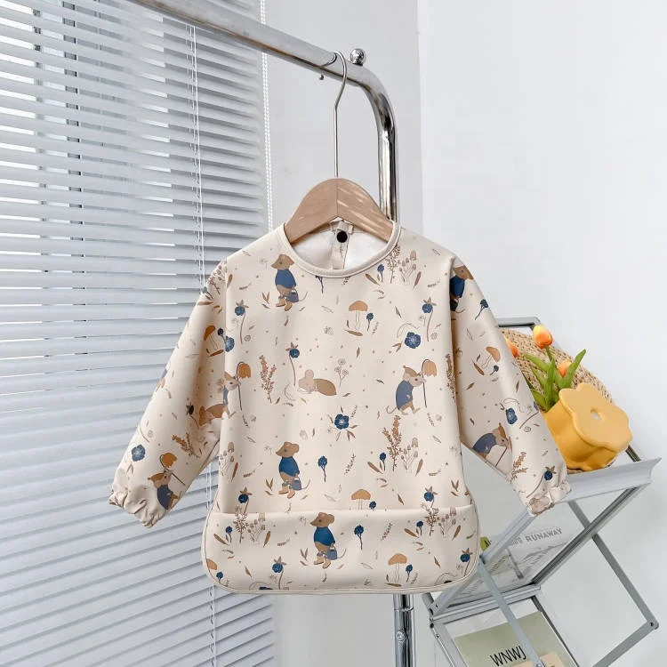 New PU waterproof food bib for childrenThe baby dining clothesLarge pocket recyclable fabric long sleeve reverse dressing