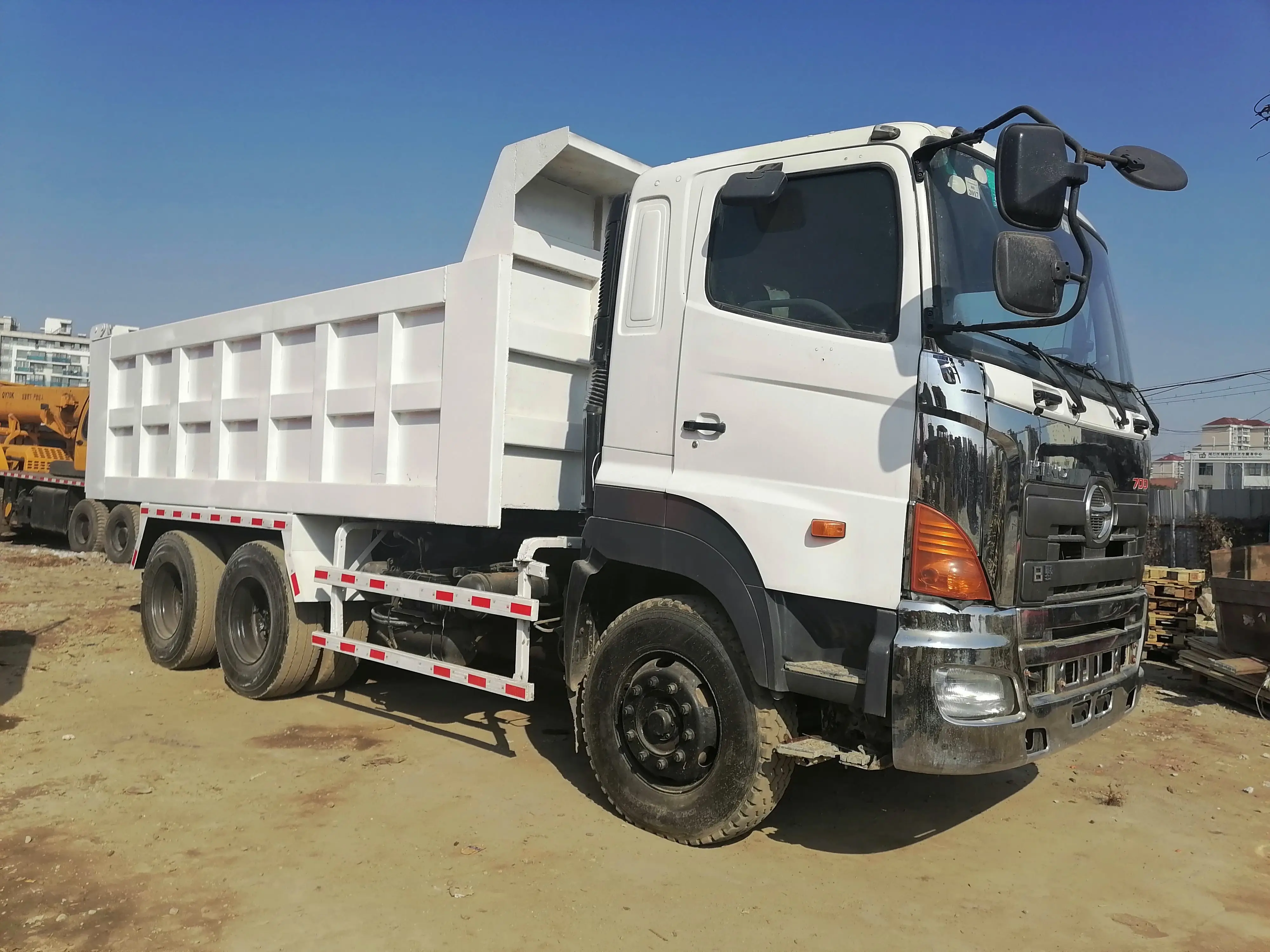 Japan Used Hino 700 tipper truck, 6*4 hino dump truck original for sale