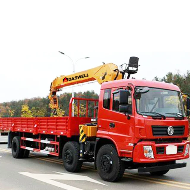 four booms 8 T lifting capacity truck mounted crane factory supply