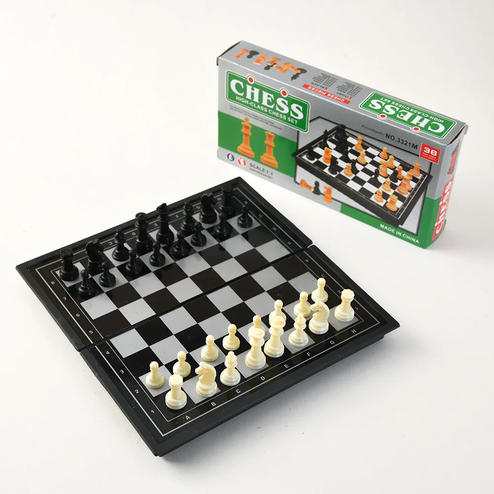 Family Board Games High Grade Mini Portable Folding Magnetic Checkers Game Set