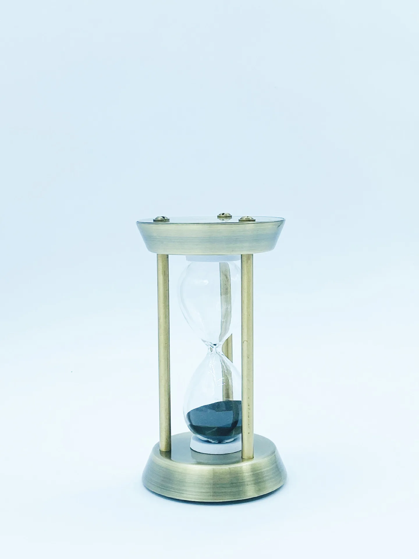 Factory Direct Sale Large Antique Metal Frame Craft Gift Hourglass with White and Black Stand