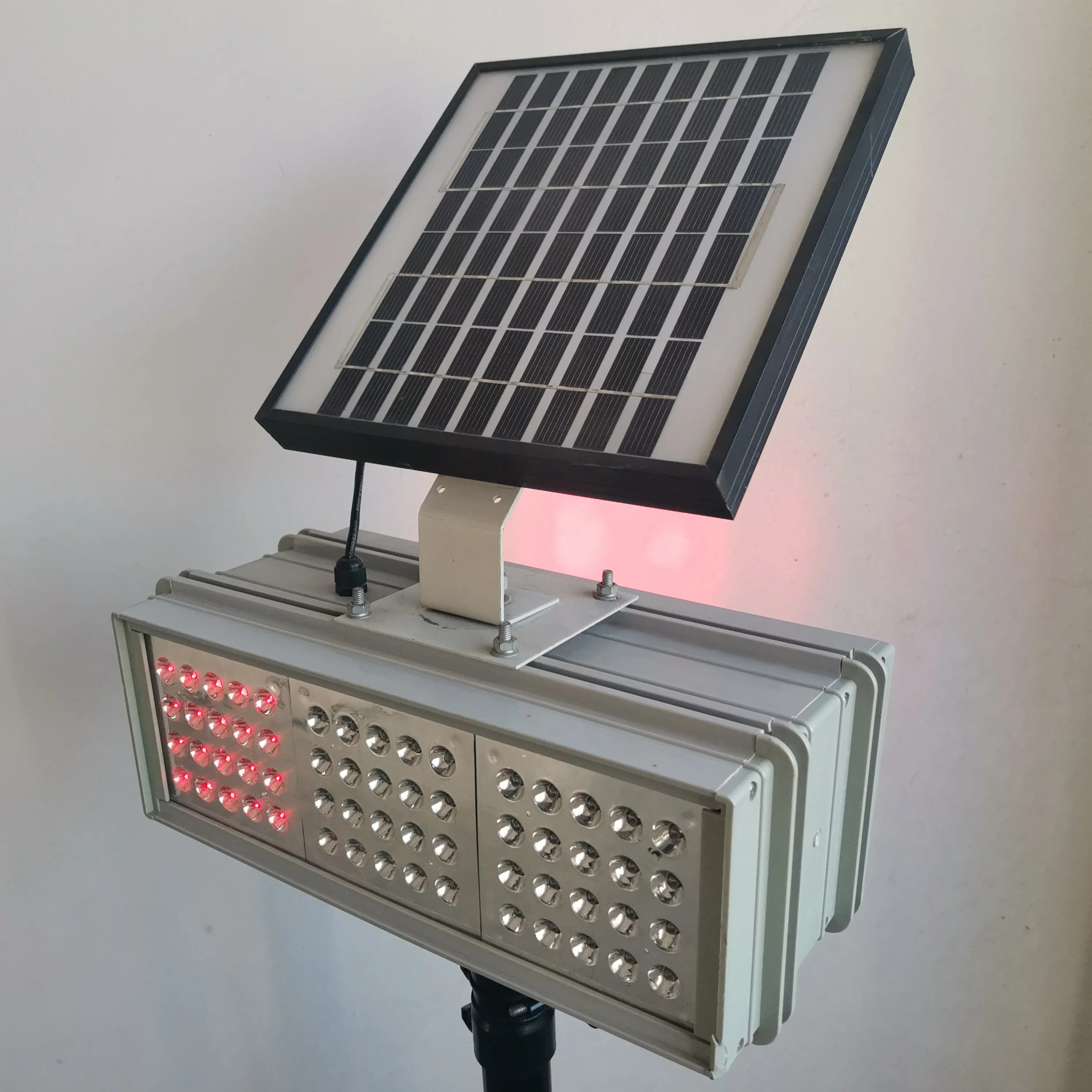 100MM*6 2-Face Solar Traffic Warning Light