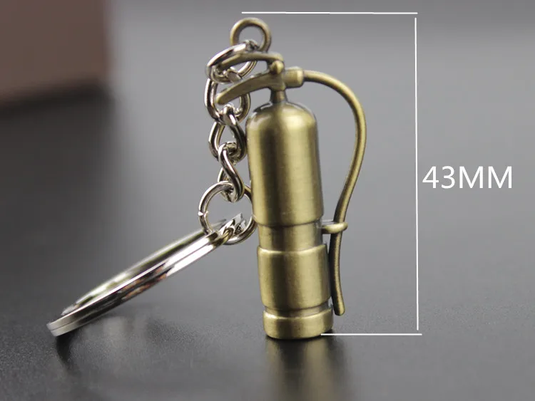 Shining Fashion Fire Extinguisher Metal Keychain Stylish Key Holder with Practical Function