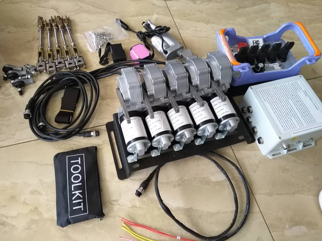 8 directions 5 speed truck crane joystick wireless Industrial remote control Construction Used Truck Concrete Pump Boom