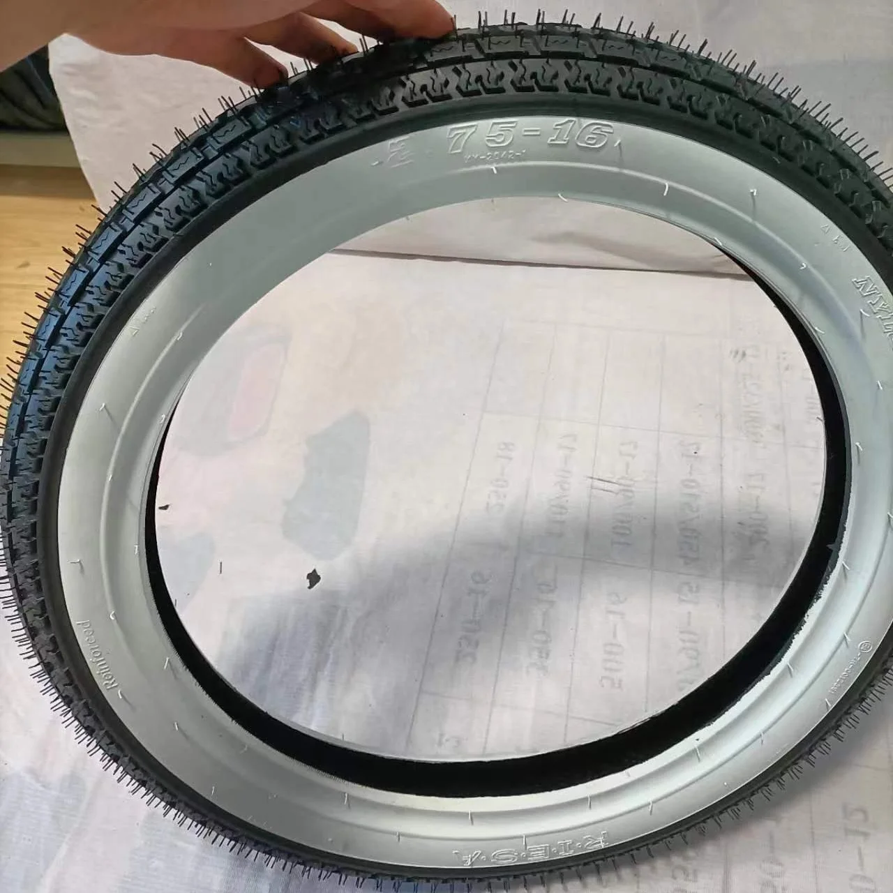 White Wall Motorcycle Tires for sale-This pattern can not sell to other customer,only for shown
