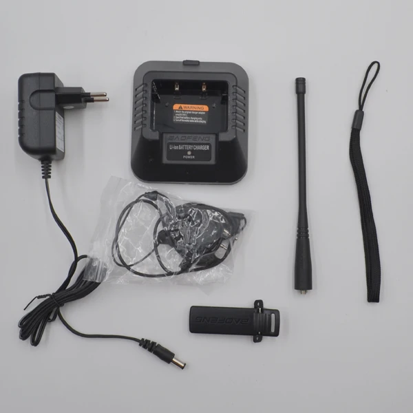 Baofeng UV-5R transceiver radio 5 watts Handheld Walkie Talkie Dual Band Two Way Radio VHF hunting radio UV5R