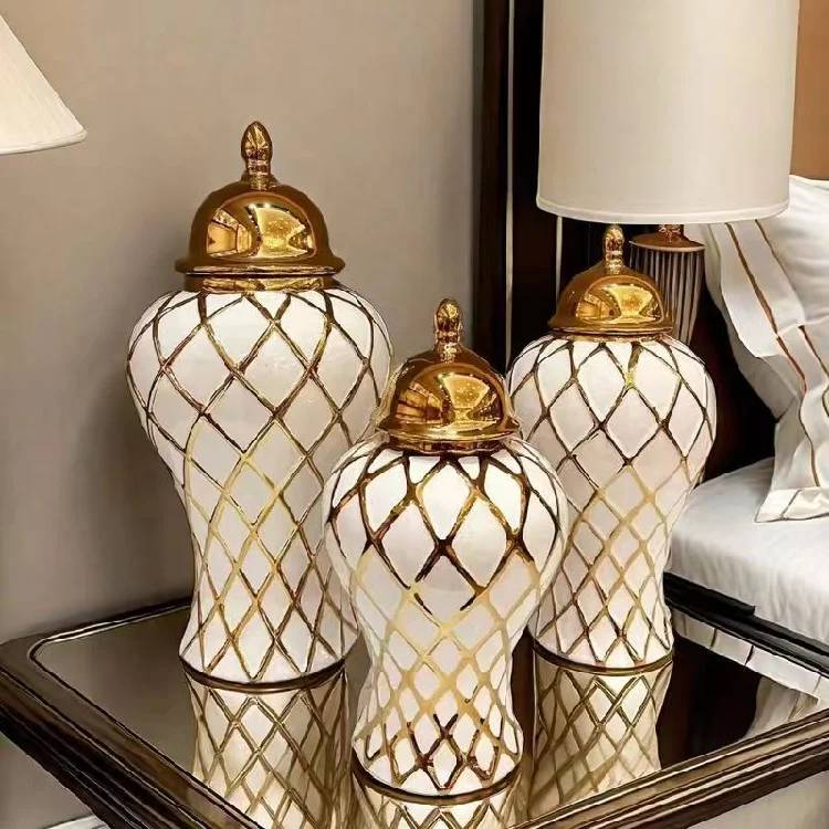 In StockModern Home Decor Electroplating Temple Jar Ceramic European Porcelain Vase Light Luxury Helloween Glitter Stone Vase