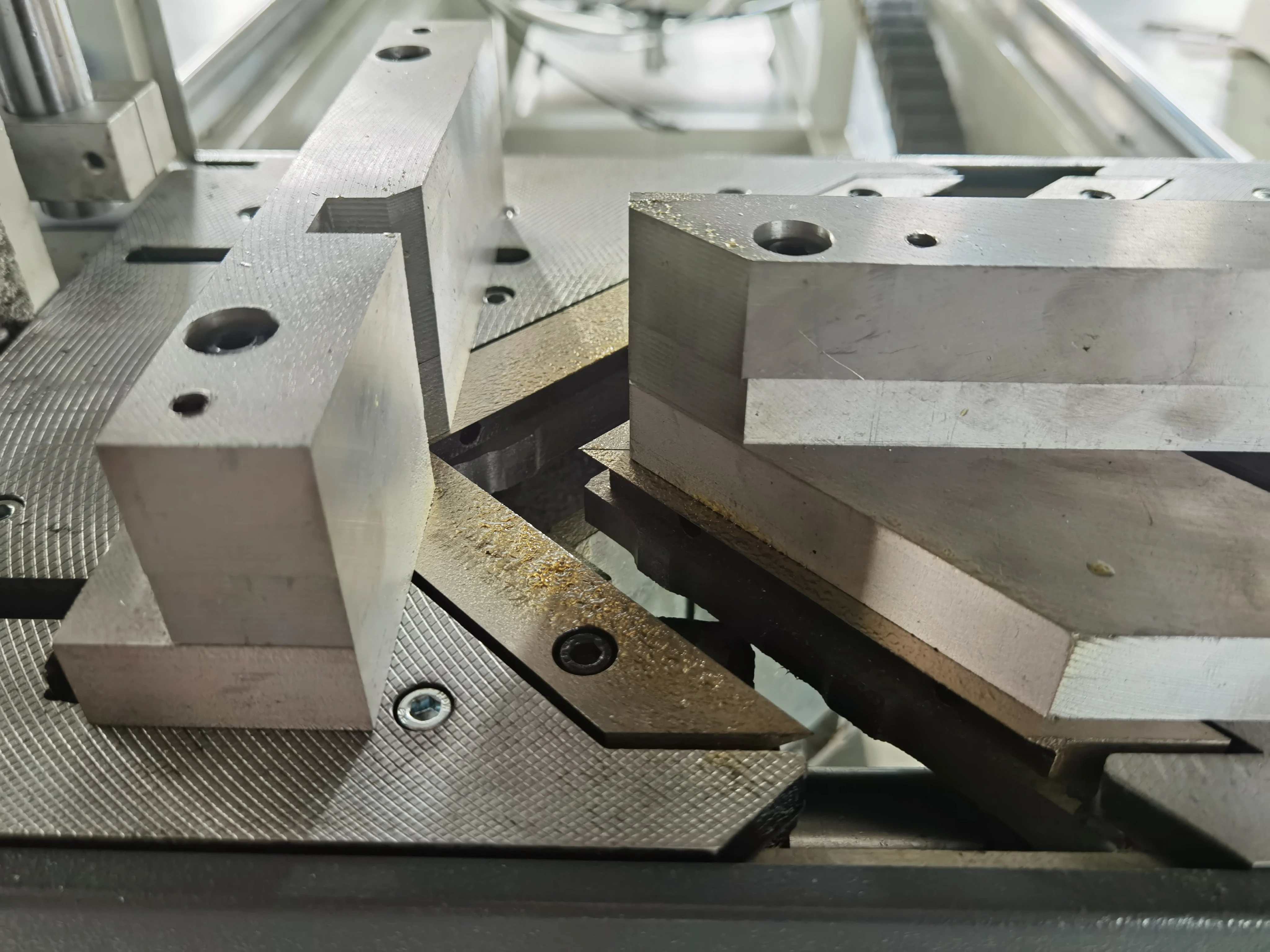 UPVC doors windows machinery PVC window frame Double Head Seamless Welding Machine