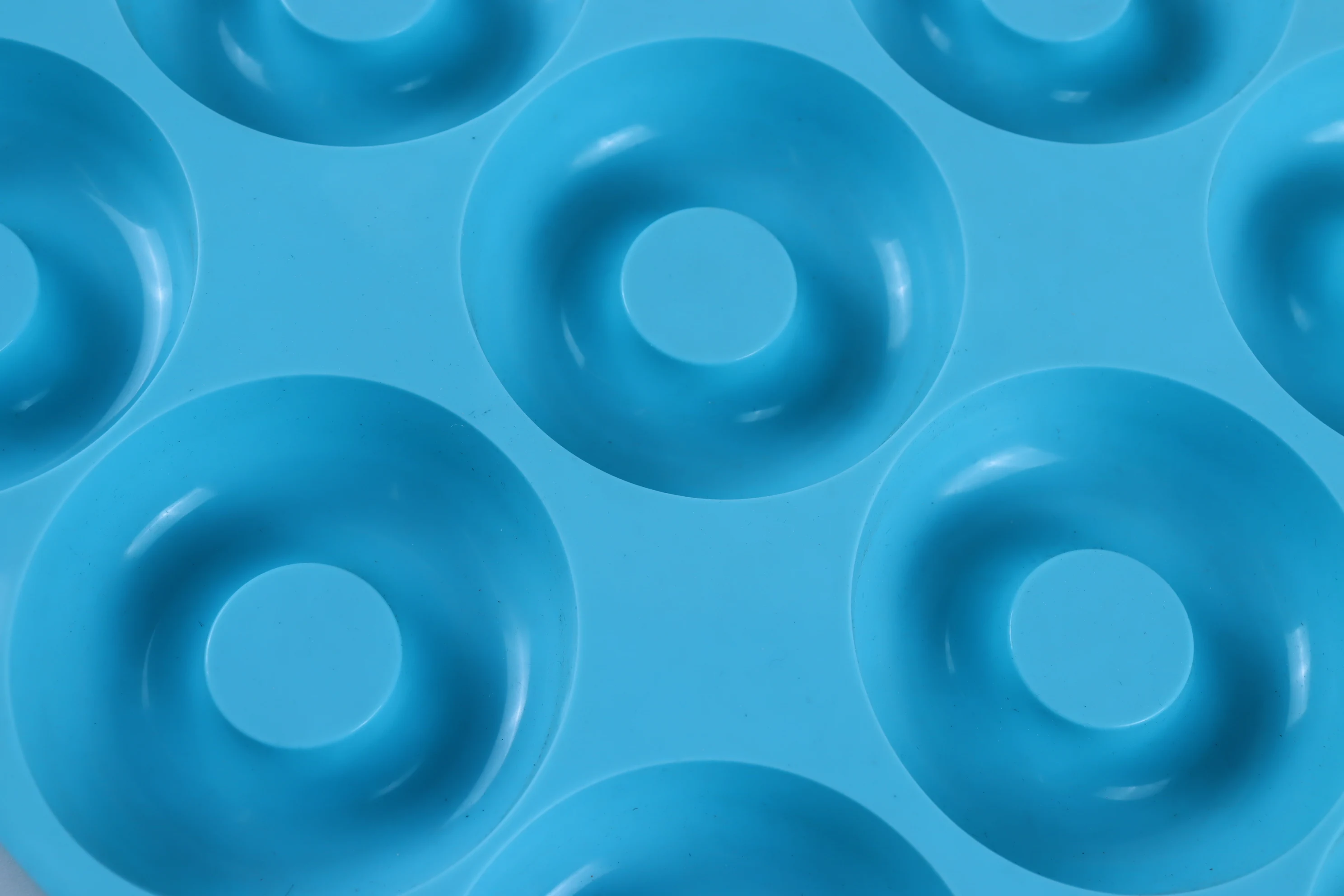 Donut silicone mold diy cake decoration Jelly pudding mold Oven baking tool Herbal cake mould