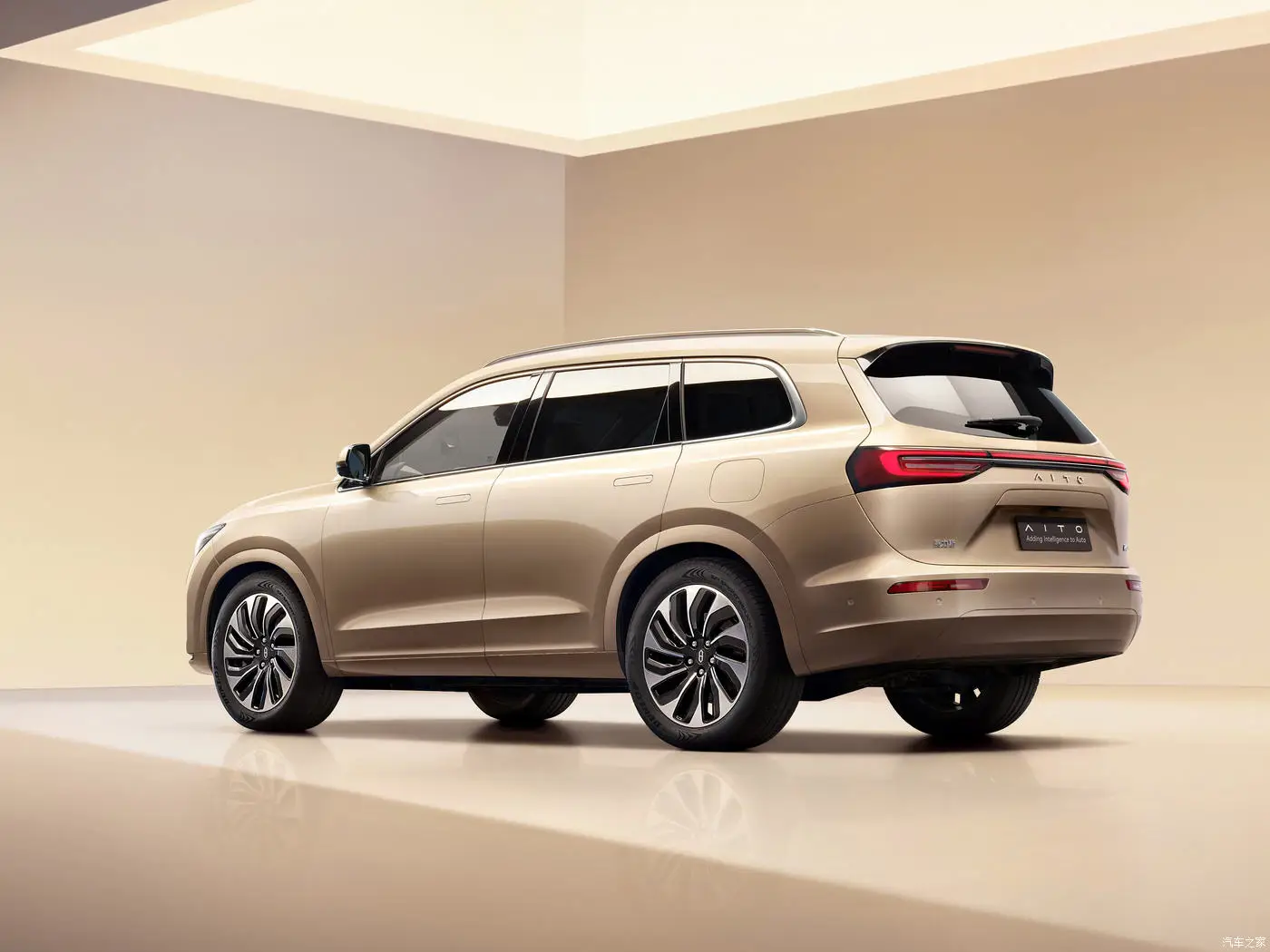 AITO M7 Autos Electric Car Adult Sport New Energy Vehicles Electric Car 5 Seats 6 Seats Family SUV Seres Aito M7