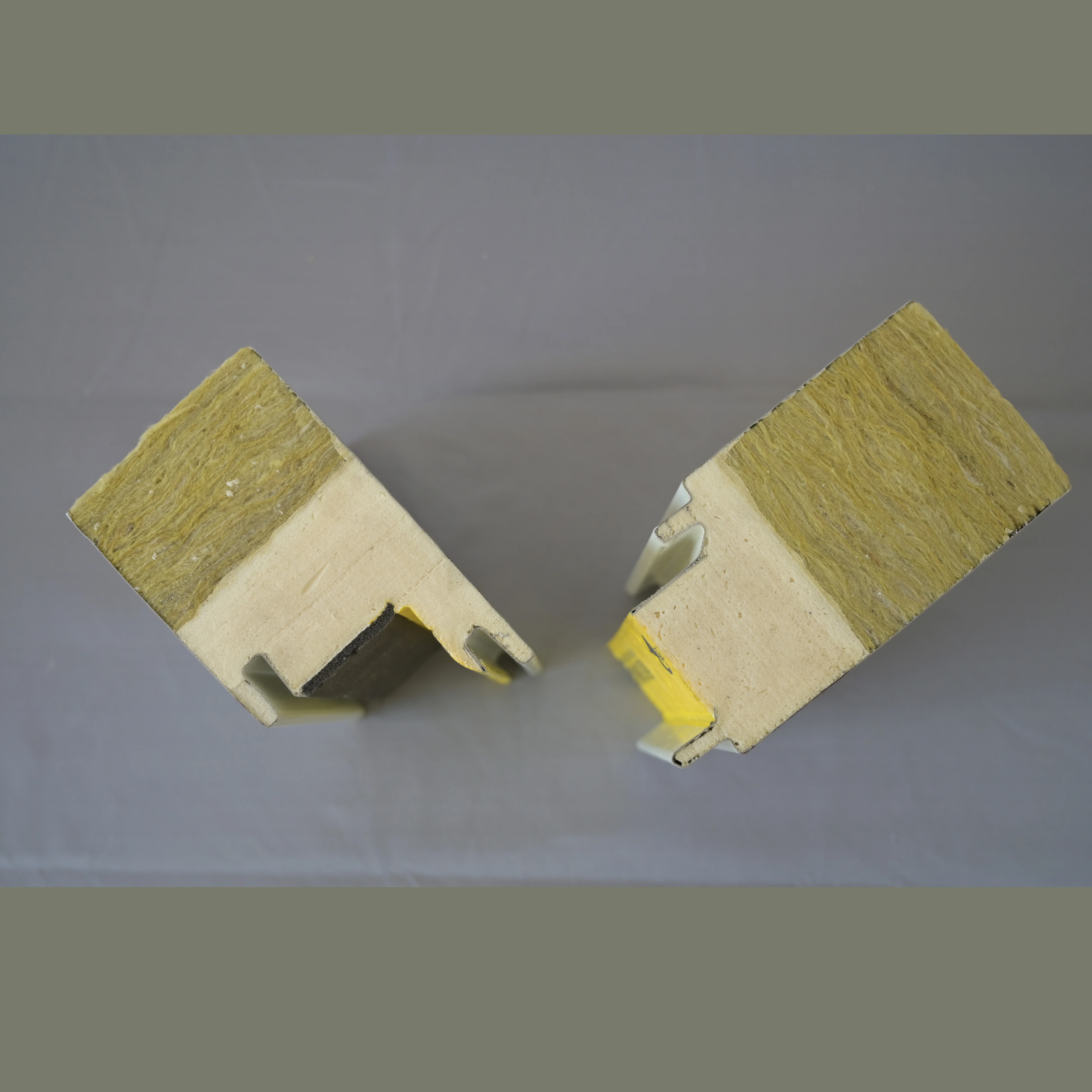 Aluminum Composite Galvanized Sheet Best Price Decorative Fences Wall Sandwich Panel Roofing Metal Insulated Patio Roof Panel