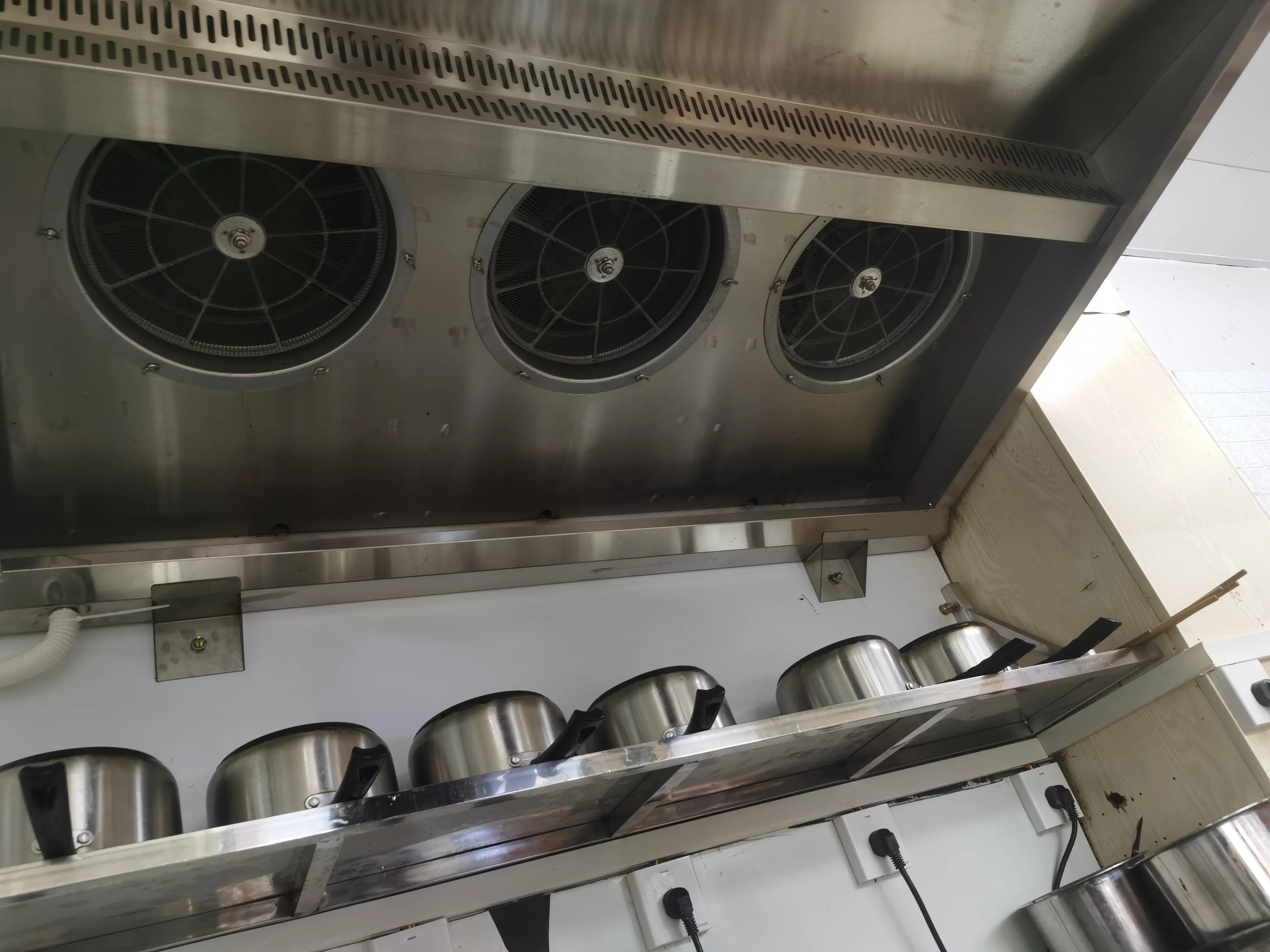 Commercial Kitchens Range Hood chimney hood and stainless steel kitchen chimney