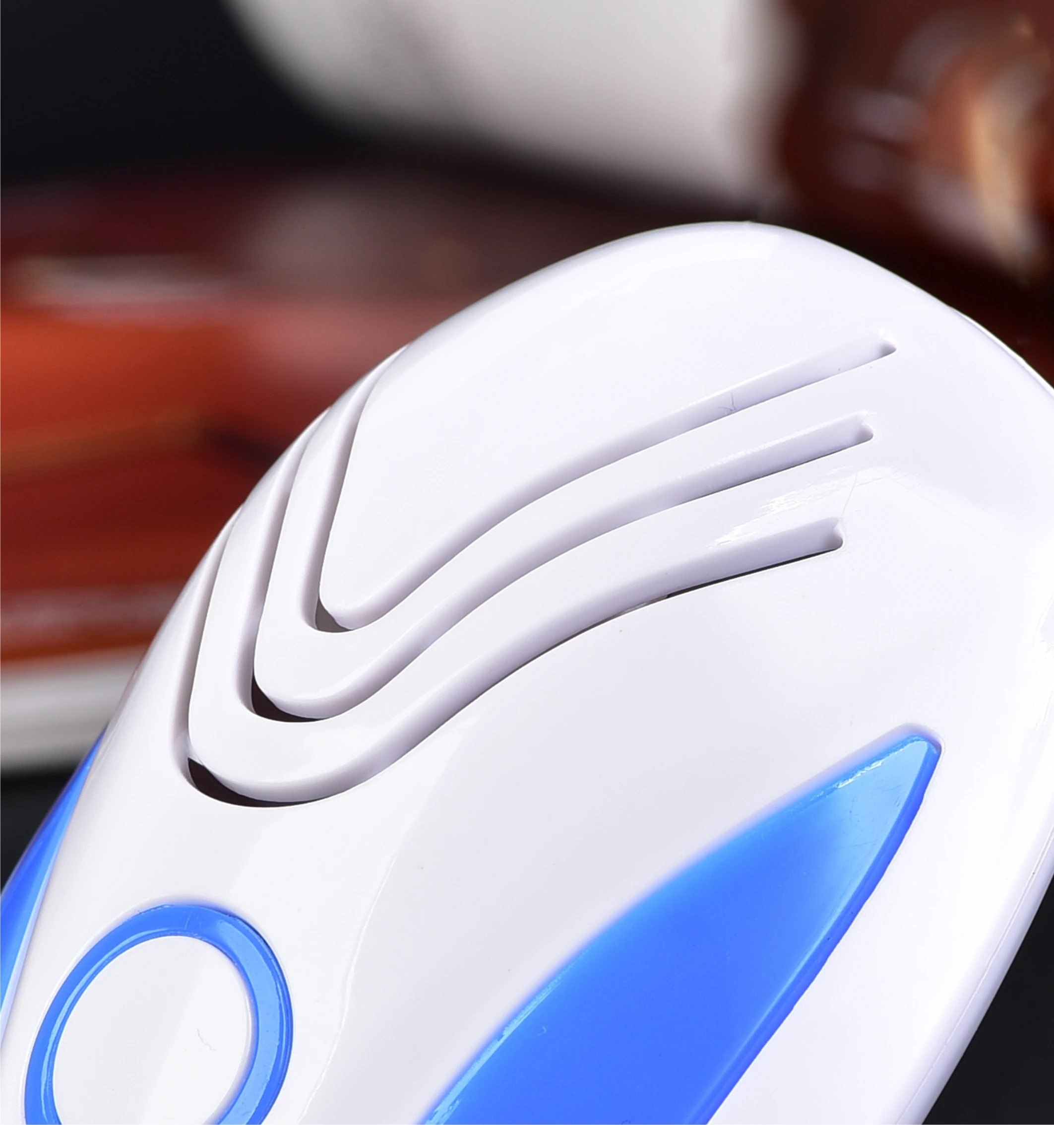 2021 Ultrasonic Pest Repellent Electronic Pest Control Mouse Rat Trap For Family